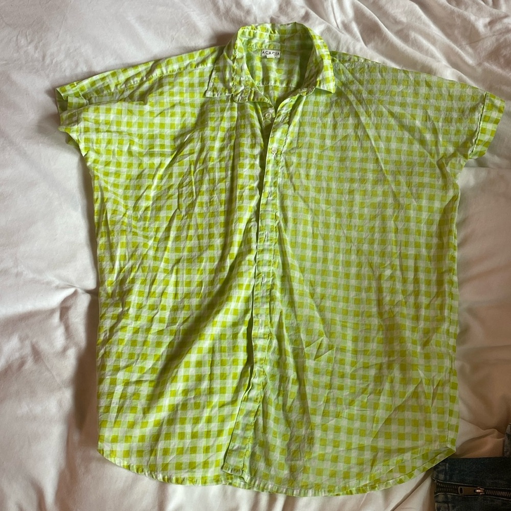 Acacia button down shirt in Stevie.